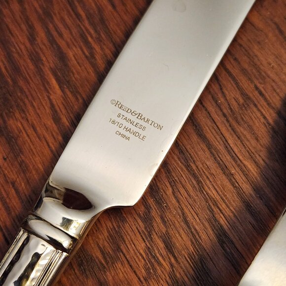 REED BARTON Stainless 18/10 Old English Antique Hammered Carving Set Knife Fork - Picture 2 of 5